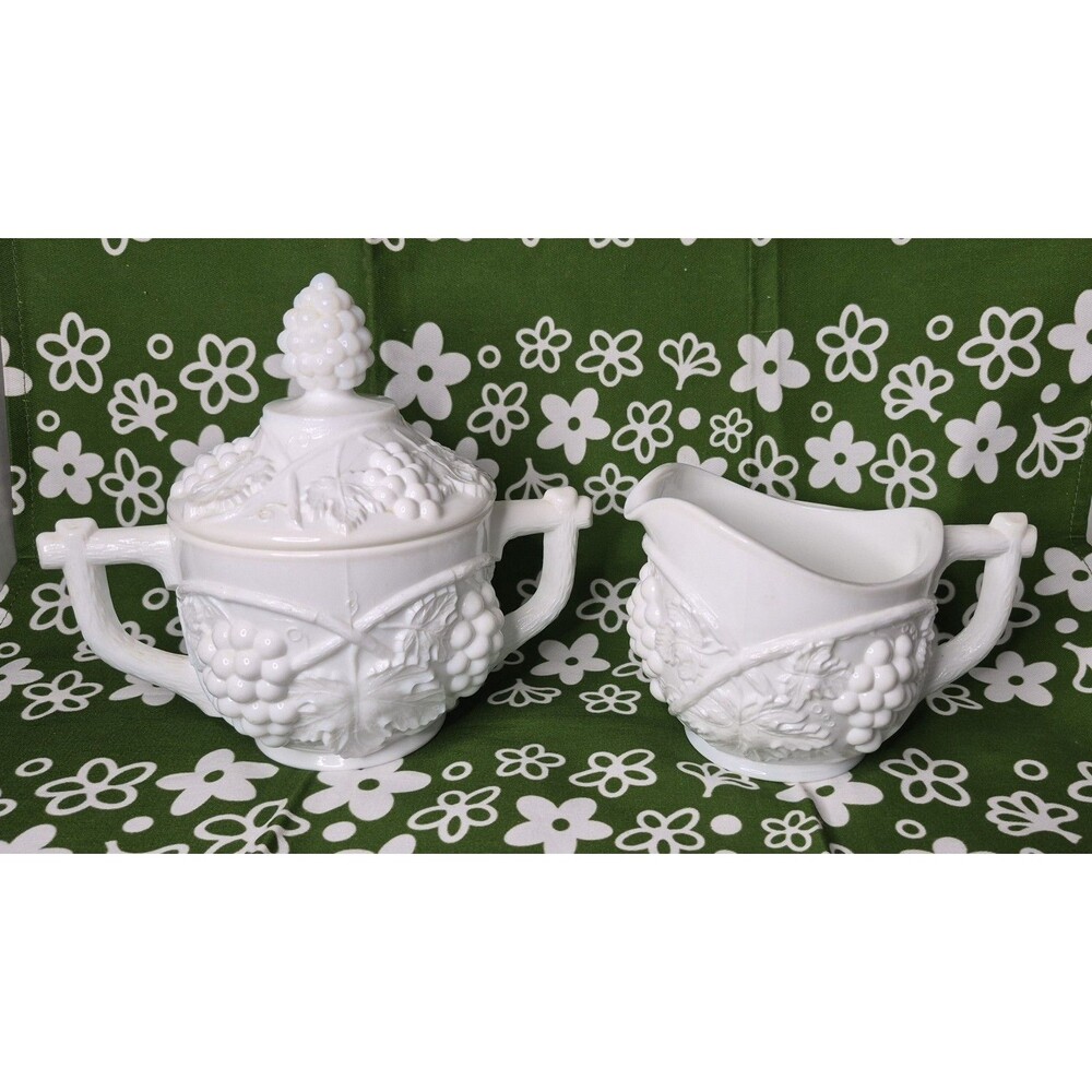 VTG DUNCAN MILLER WHITE MILK GLASS SUGAR BOWL & CREAMER GRAPEVINE 4 INCH